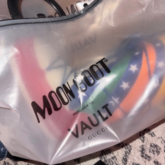 Gucci Moonboot - Picture 1 of 2